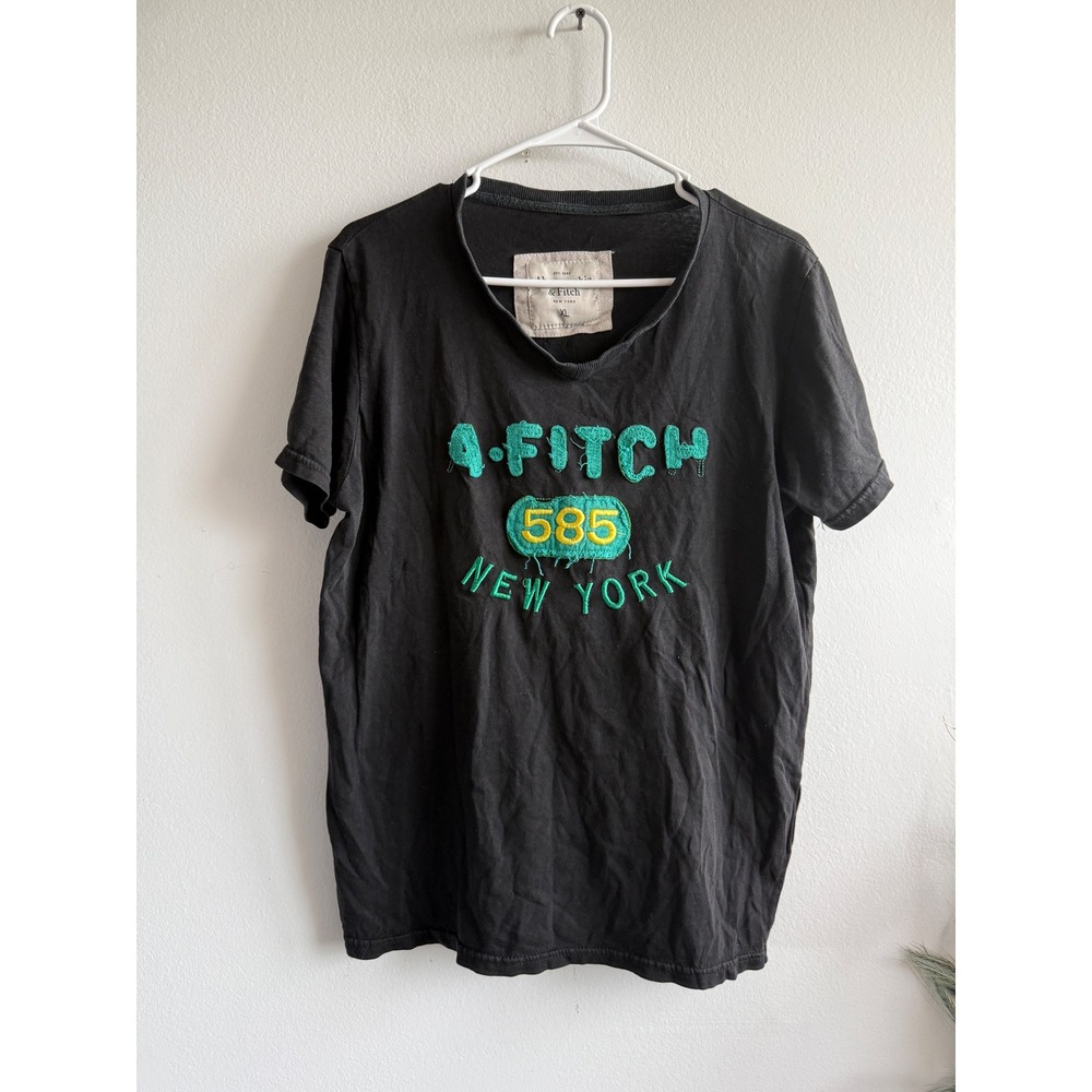 Abercrombie & Fitch Mens XL Black Distressed Applique Graphic T-Shirt New York